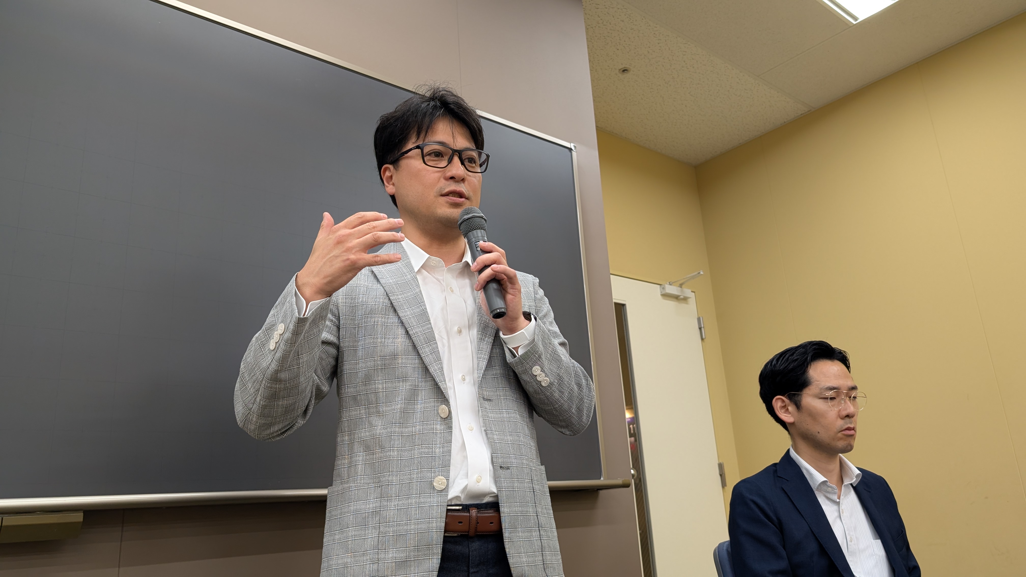 グローバルニッチトップ企業の生き残り戦略 例会写真 4