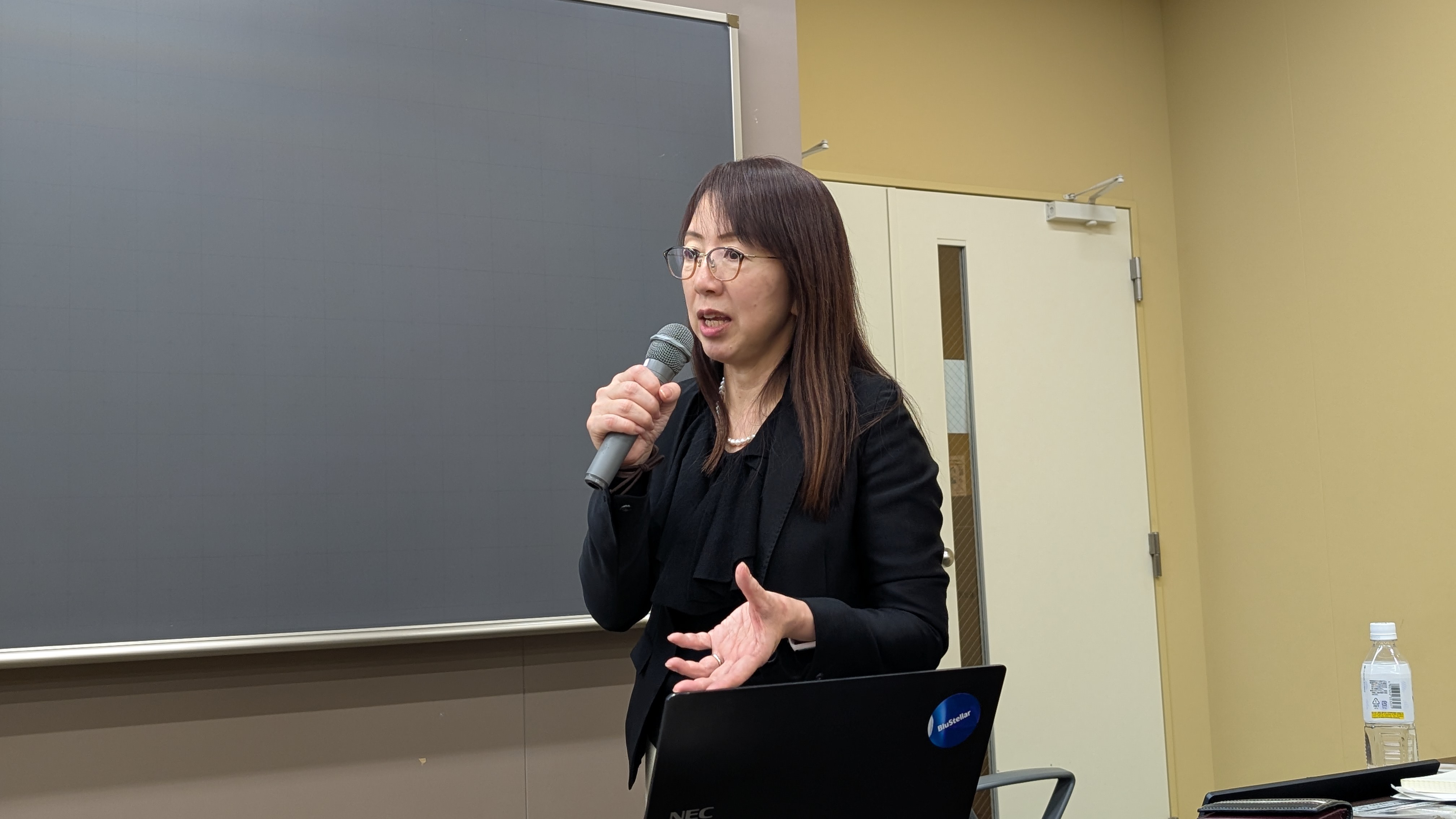 事業成長を牽引するNECのマーケティング変革―統合・標準化・データドリブンの実装－ 例会写真 4